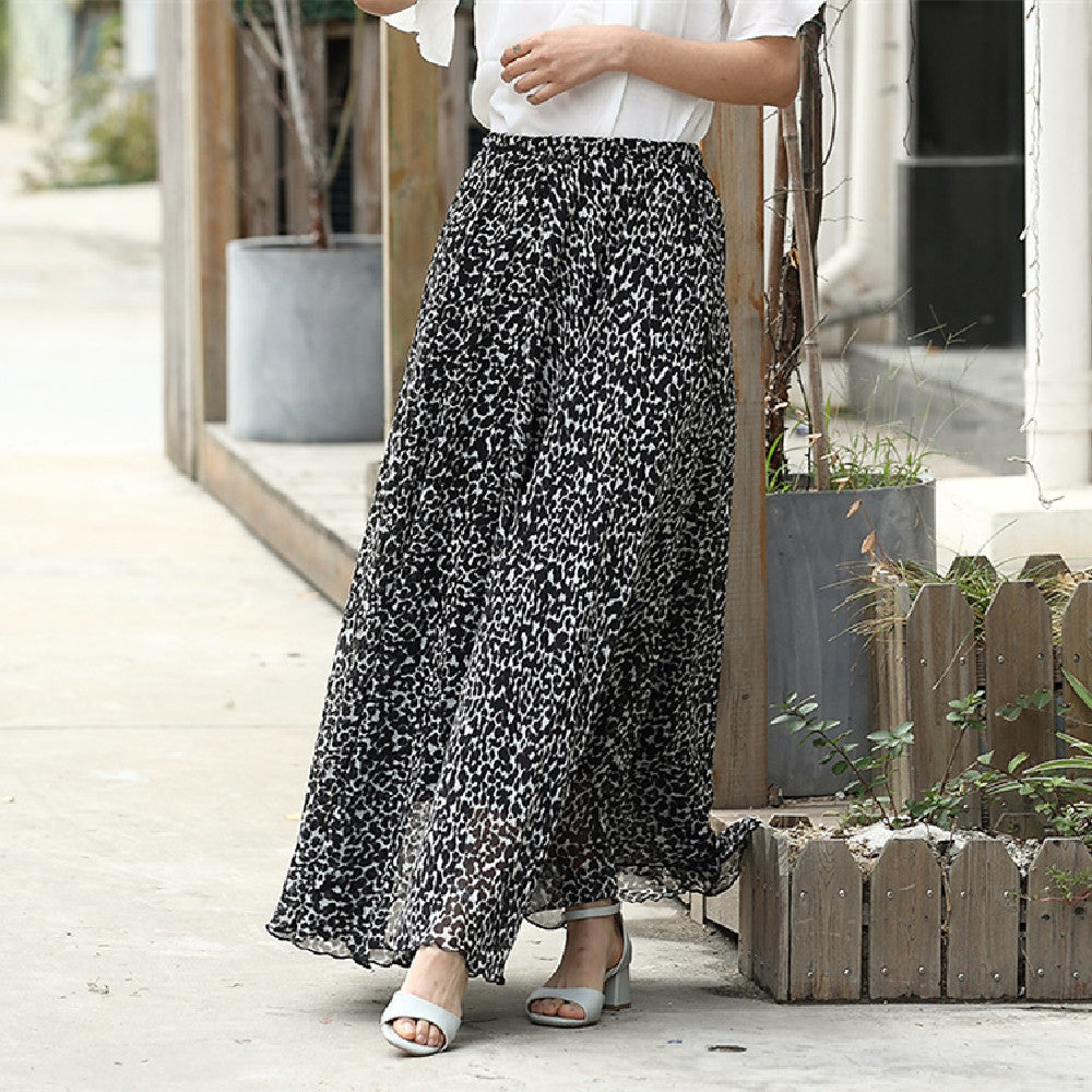 Elegant A-Line Midi Skirt – Black & White Leopard Print, High-Waist Flowing Fit
